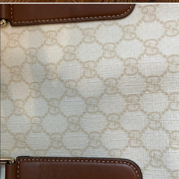 RARE Authentic Gucci Shoulder Bag in Cream - Picture 6 of 9
